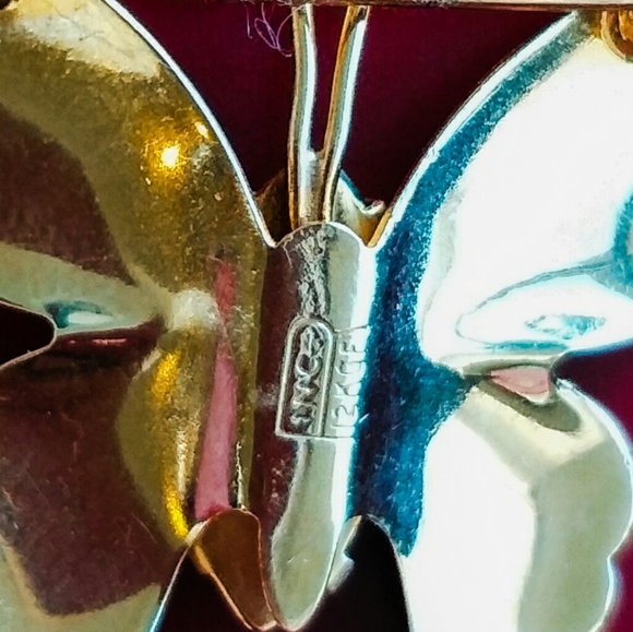 12K GF Butterfly Brooch - Picture 3 of 3